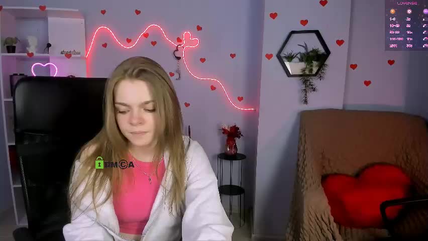 evalora_vei Live Sex April 28, 2026