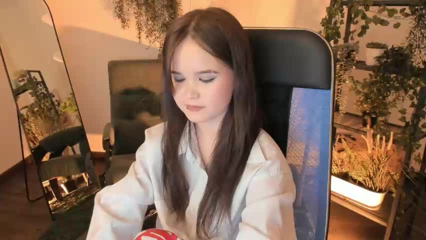 elainebeness Live Sex April 28, 2026
