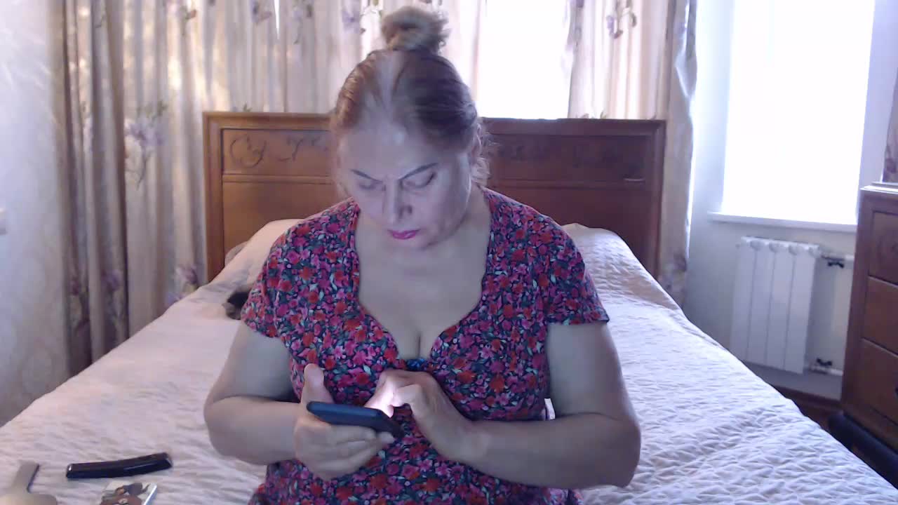 MonaMonako Live Sex April 28, 2026