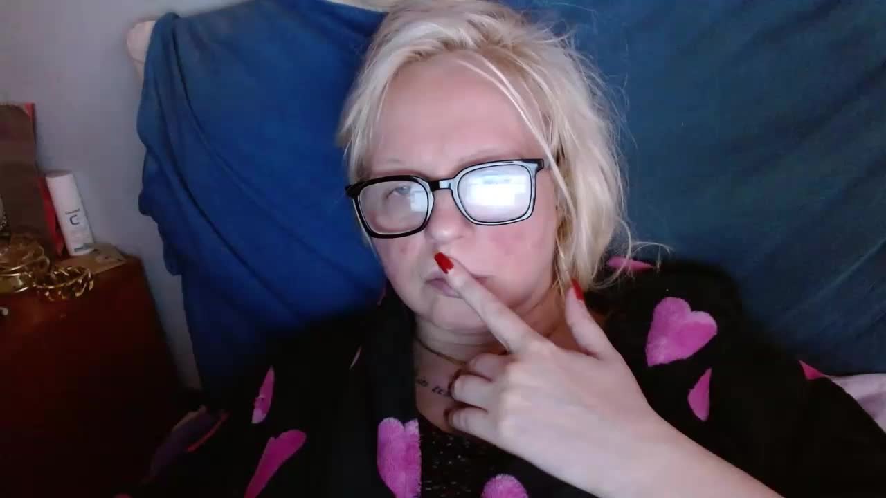 martachatte19 Live Sex April 28, 2026