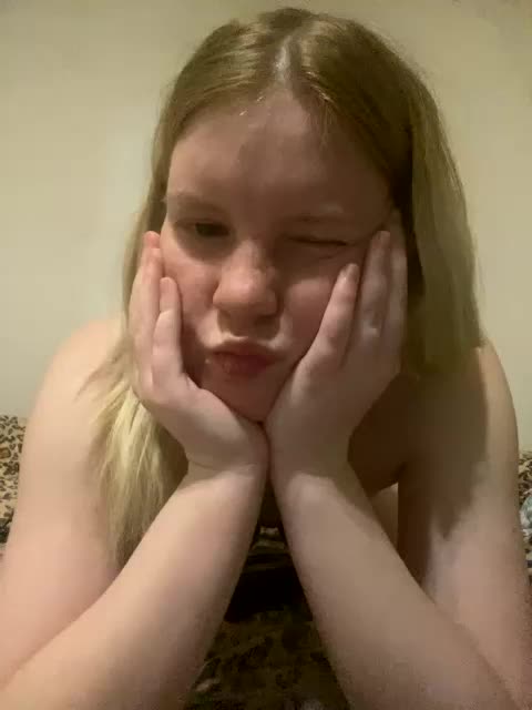 Amelia2004 Live Sex April 29, 2026