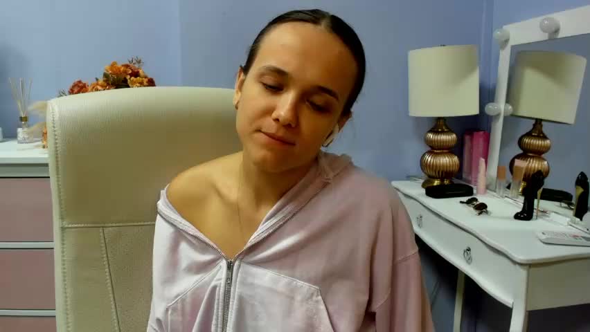 emilly_lust99 Live Sex April 29, 2026