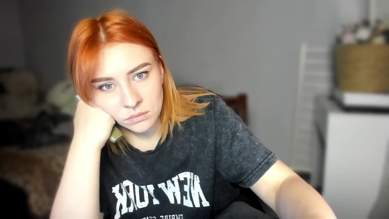 RedheadDevil Live Sex April 30, 2026