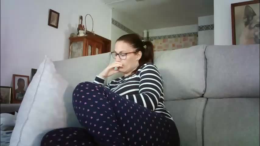 lolahueso Live Sex April 30, 2026