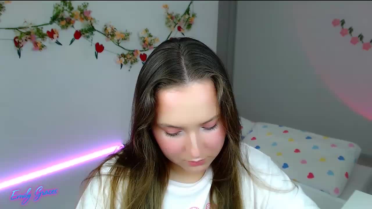-EmilyxGrasez- Live Sex April 30, 2026