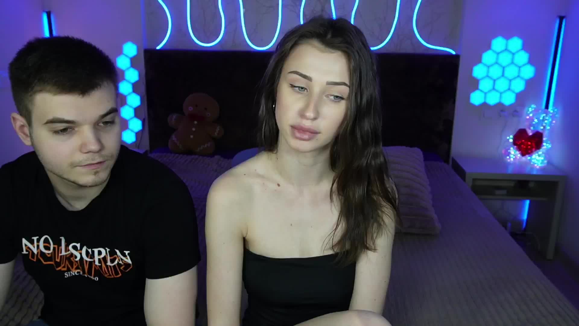 VikkiAndGeorge Live Sex May 1, 2026
