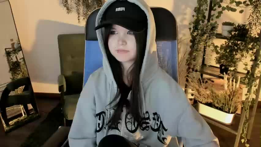 elainebeness Live Sex May 1, 2026