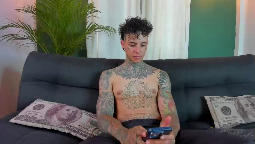 aron_ford Live Sex May 1, 2026