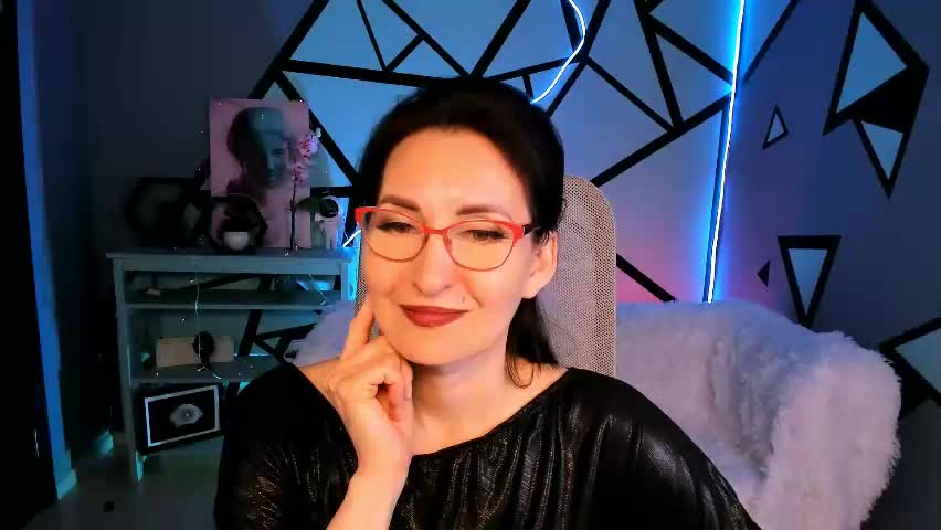 unatera Live Sex May 1, 2026