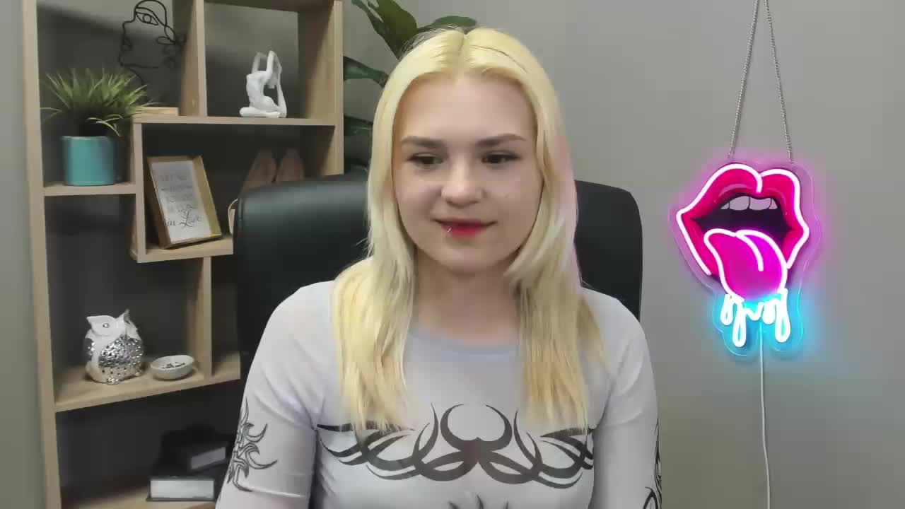 SweetLilyxo Live Sex May 1, 2026