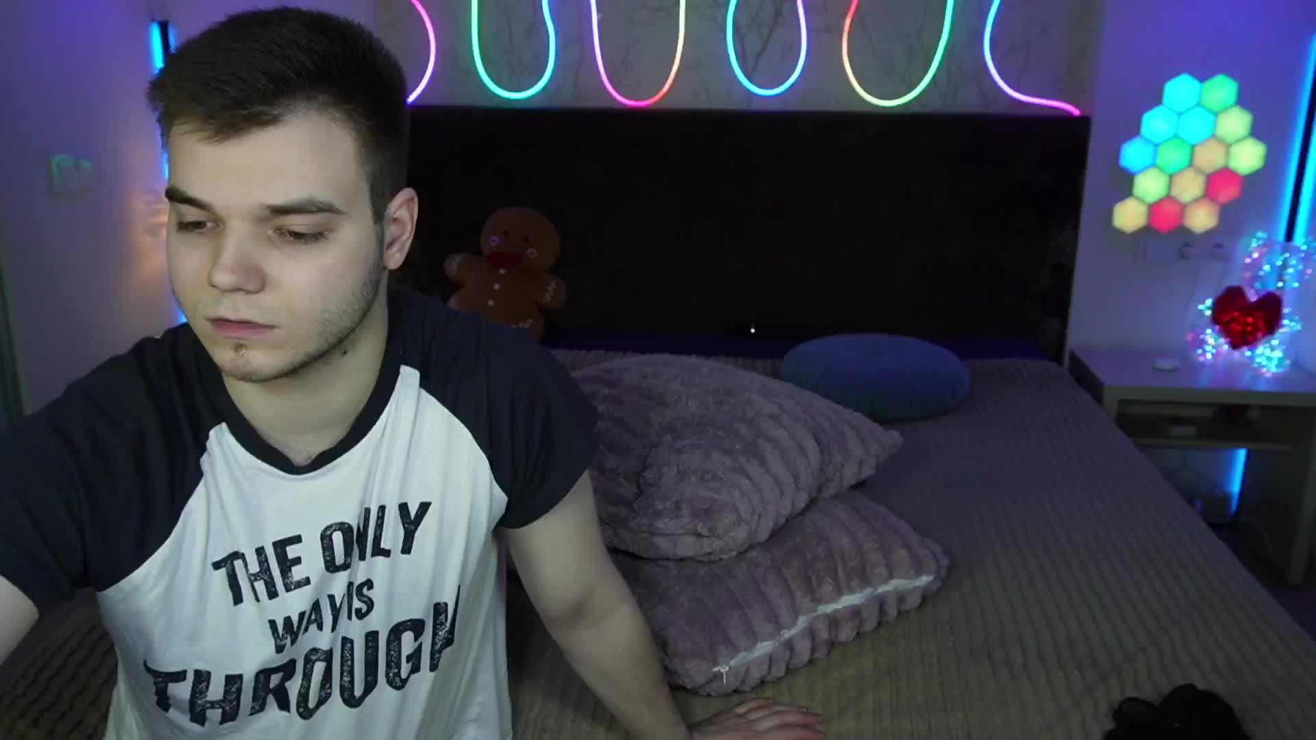 VikkiAndGeorge Live Sex May 1, 2026