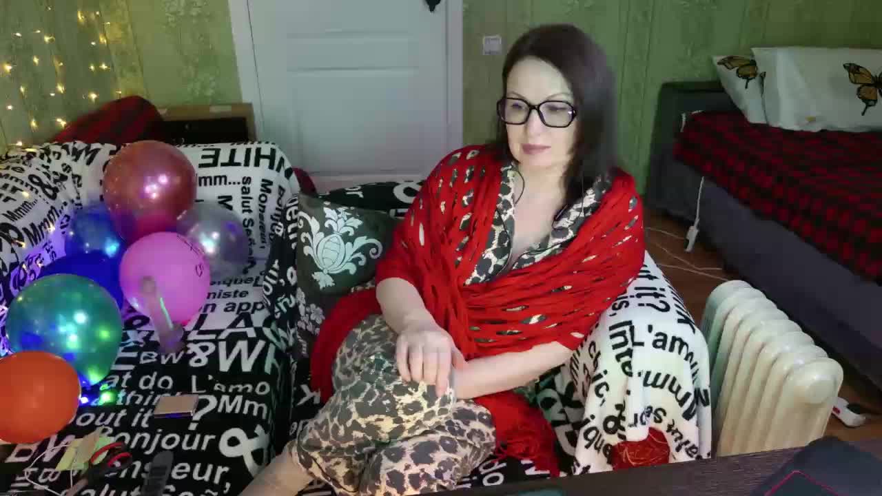 MeganIris Live Sex May 1, 2026