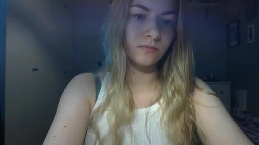 rosie_june Live Sex May 1, 2026
