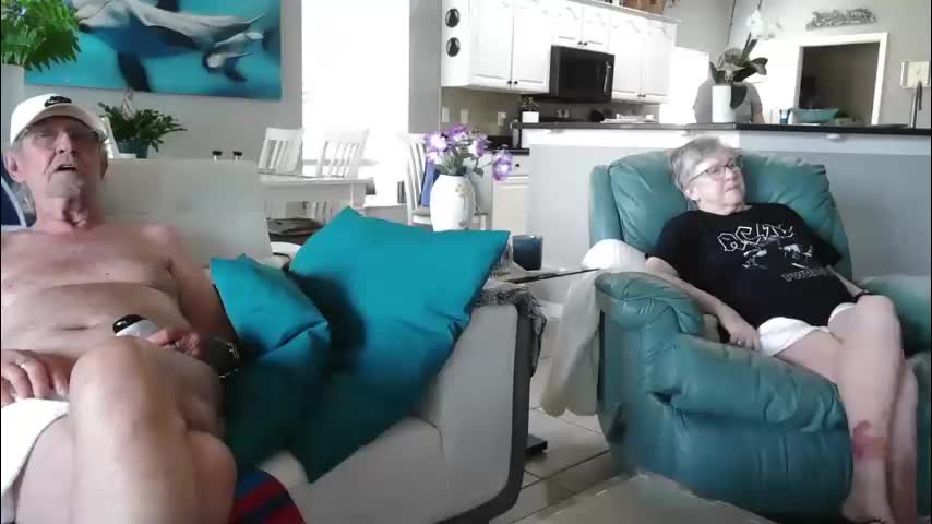 smallpenisbigtongue Live Sex May 1, 2026