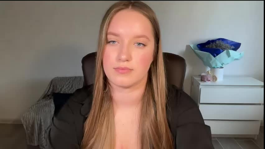 evajuly Live Sex May 1, 2026