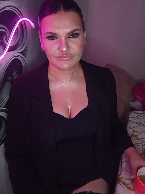 Brunetochkaaa Live Sex May 1, 2026