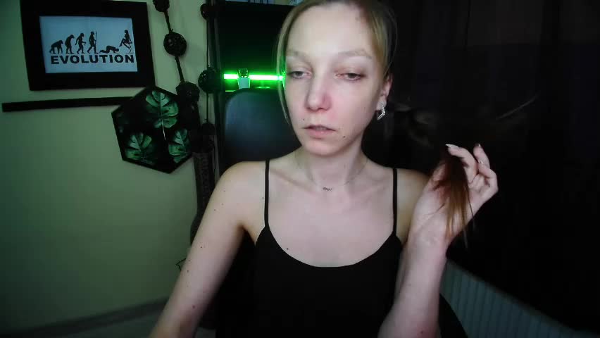 emilly_xkiss Live Sex May 2, 2026