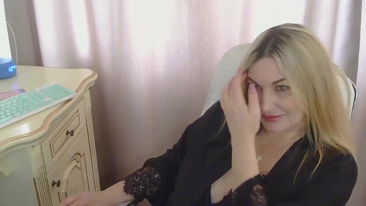 Khalissi Live Sex May 2, 2026