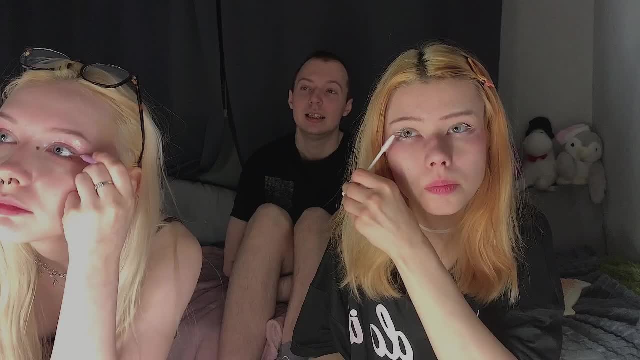 Z0mb1el0ll1 Live Sex May 2, 2026