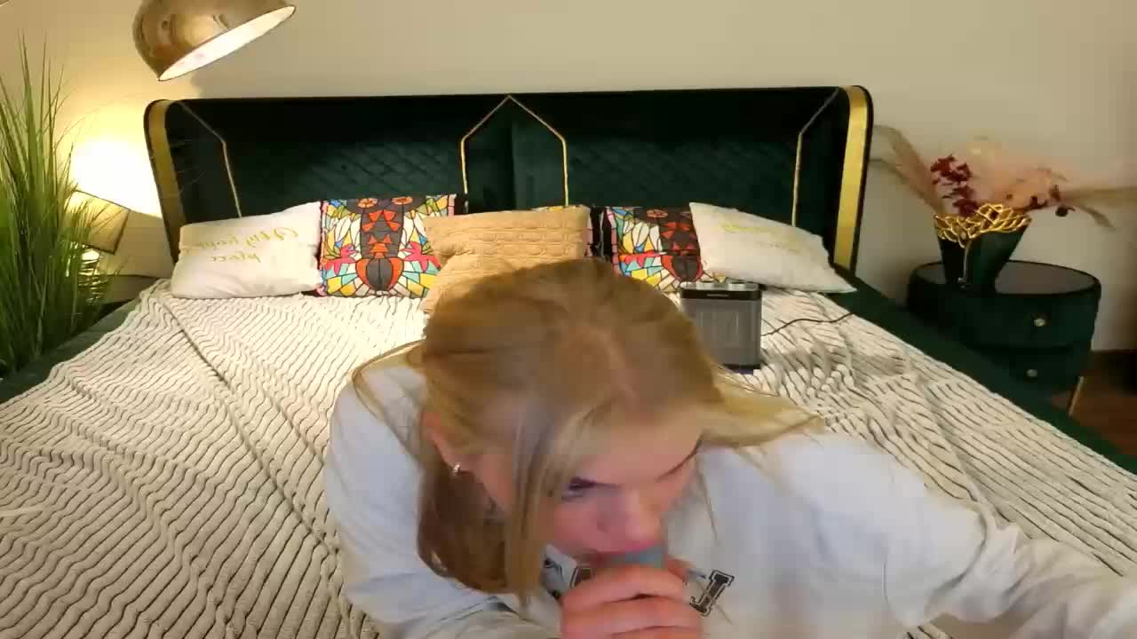 AlinaLemon Live Sex May 2, 2026