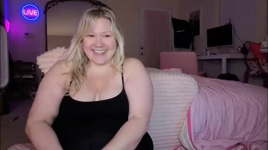 piggyrose Live Sex May 2, 2026