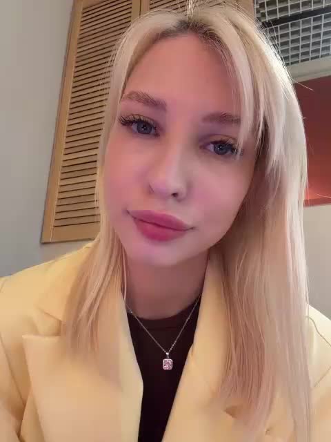 Cristi-Candy Live Sex May 3, 2026