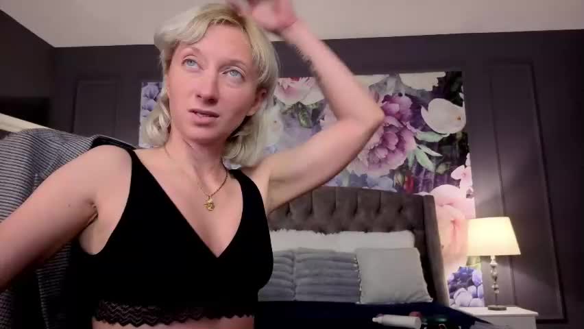 natalie_bitton Live Sex May 3, 2026