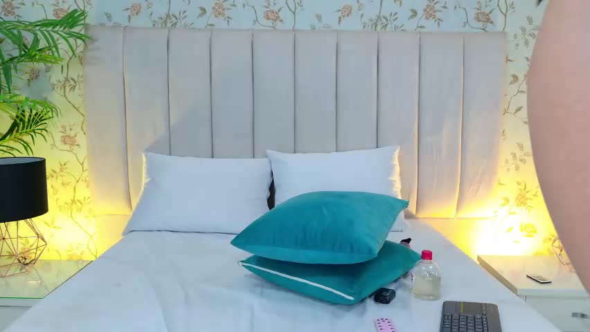 carrie_gb Live Sex May 3, 2026