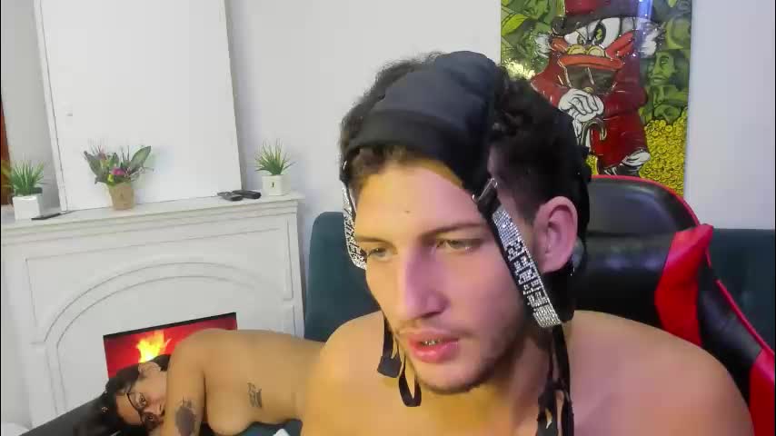 charly_mia Live Sex May 3, 2026