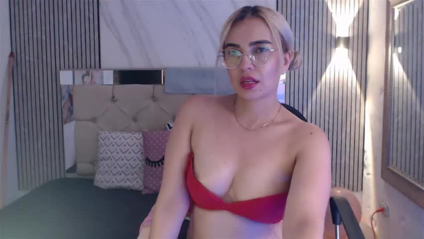 julieta__fox_ Live Sex May 3, 2026
