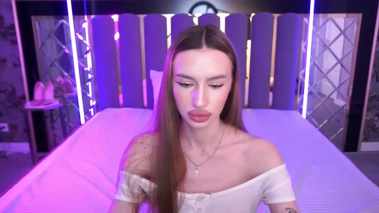 SnowWhiteee Live Sex May 4, 2026