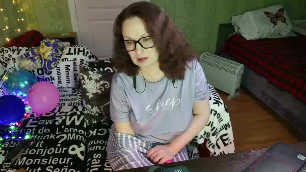MeganIris Live Sex May 4, 2026
