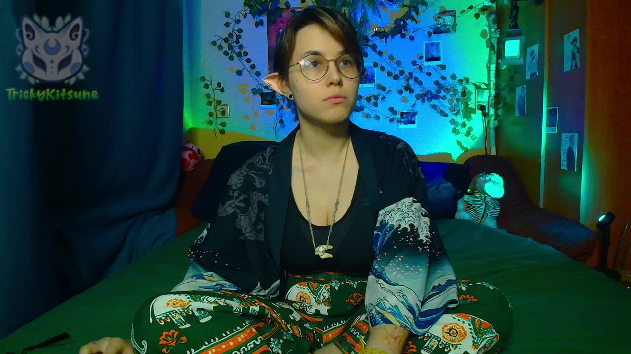 Tricky_Kitsune Live Sex May 6, 2026