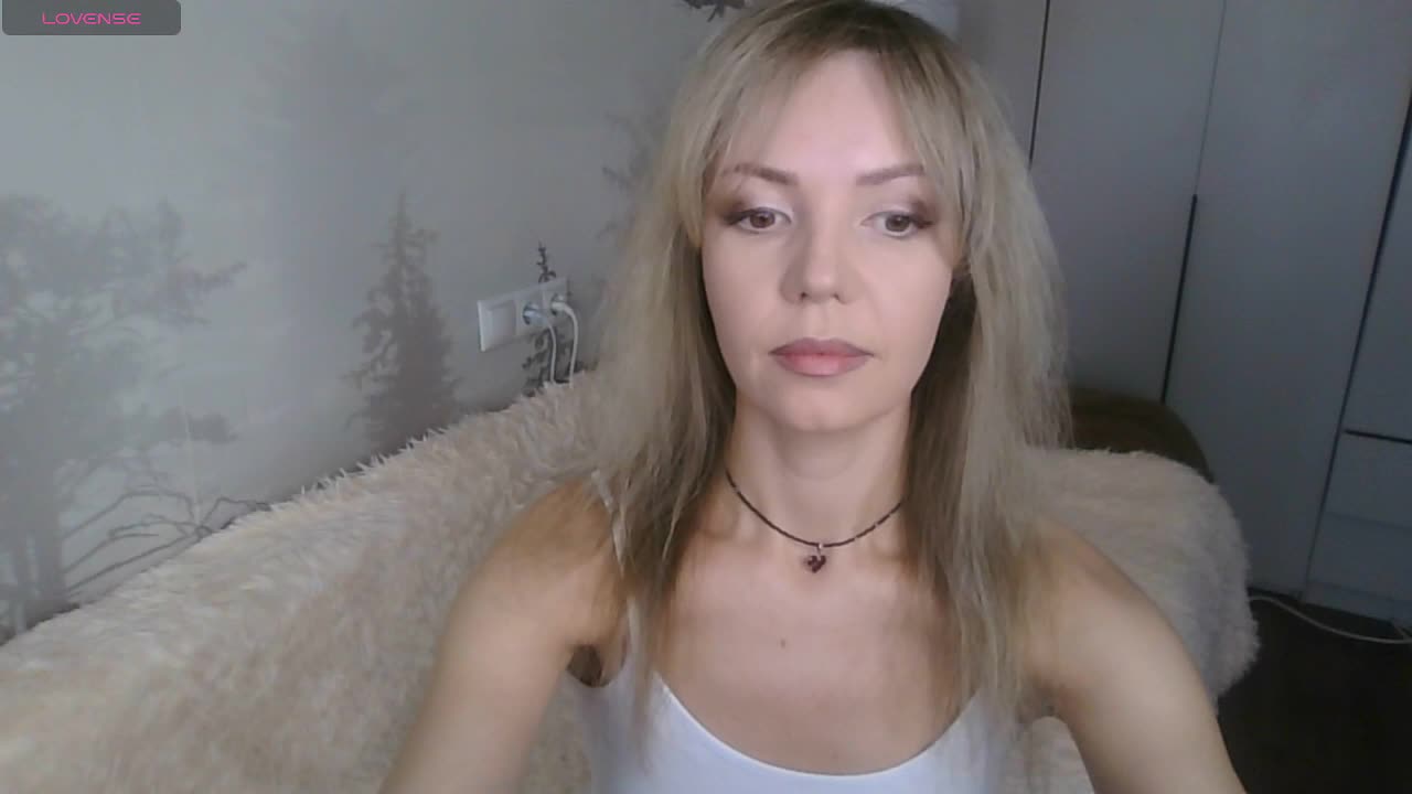 Red_Rose_98 Live Sex May 6, 2026