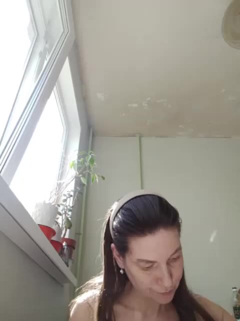 zvezda2511 Live Sex May 6, 2026