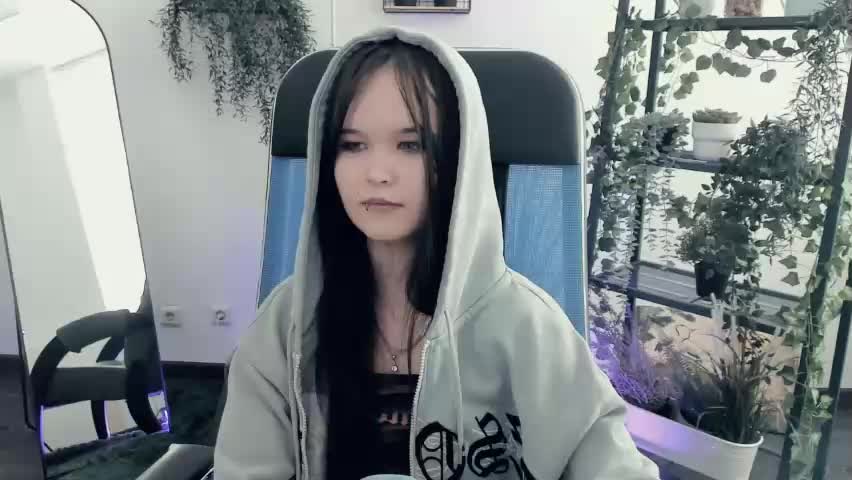 elainebeness Live Sex May 6, 2026