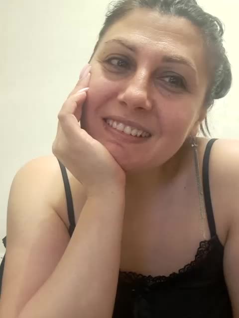 AmyRoses Live Sex May 6, 2026