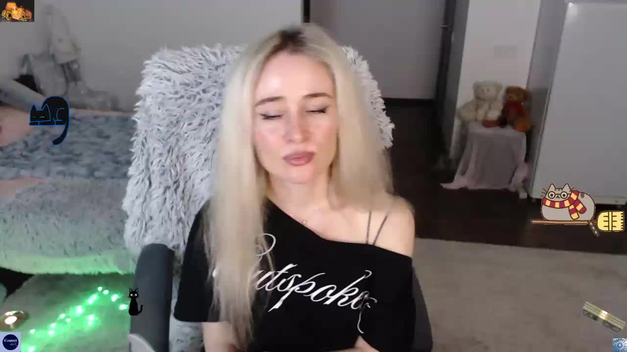 _Xyliganka777_ Live Sex May 6, 2026