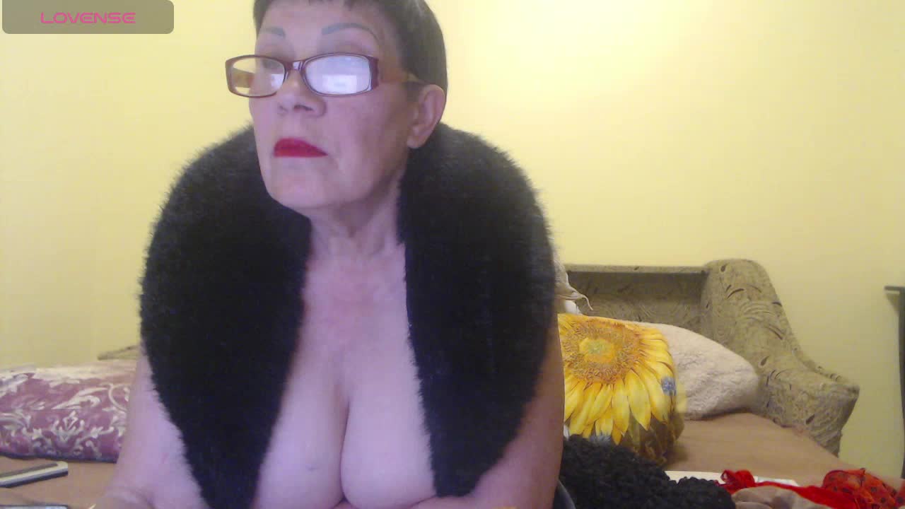 Sandra-Carina Live Sex May 7, 2026