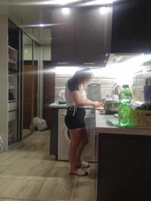 Kira183 Live Sex May 7, 2026