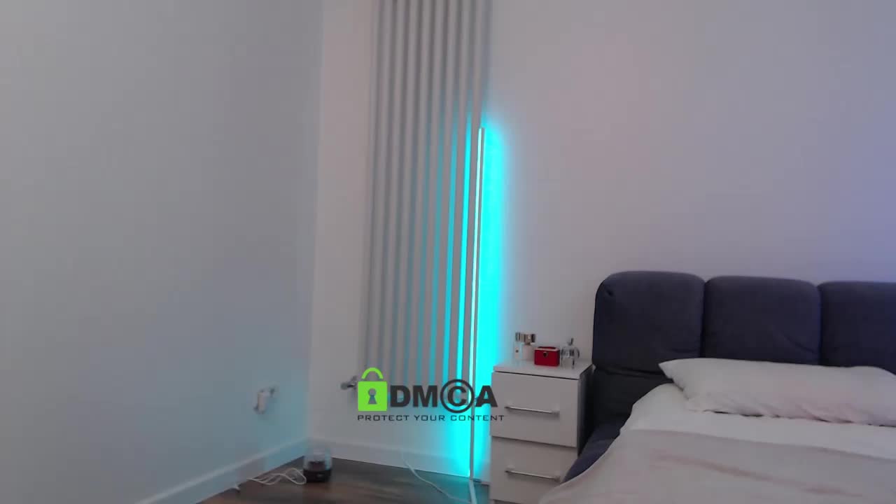 MaxineDi Live Sex May 7, 2026
