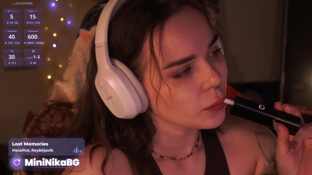 MiniNika Live Sex May 7, 2026