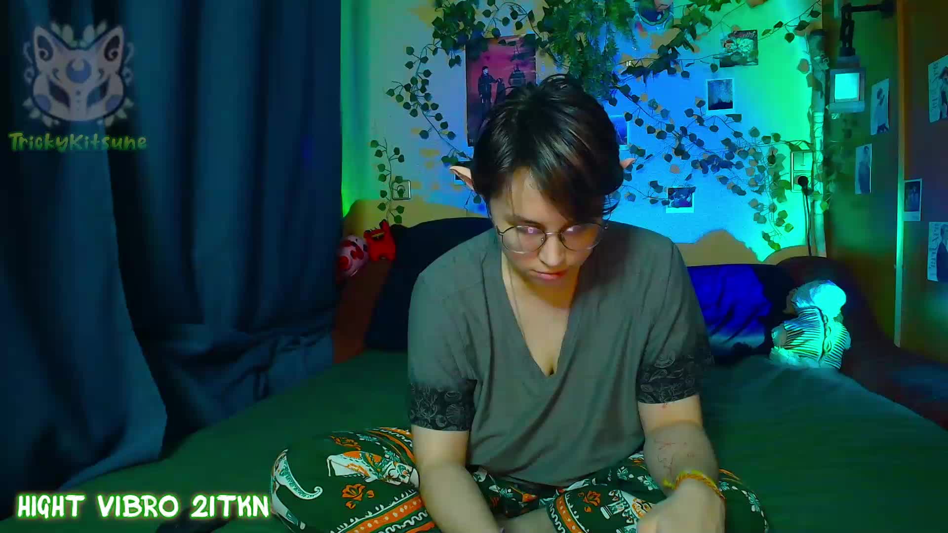 Tricky_Kitsune Live Sex May 8, 2026