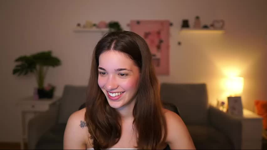 kissiecat Live Sex May 8, 2026
