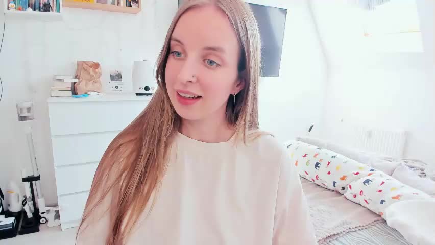 violet_blue_eyes Live Sex May 8, 2026