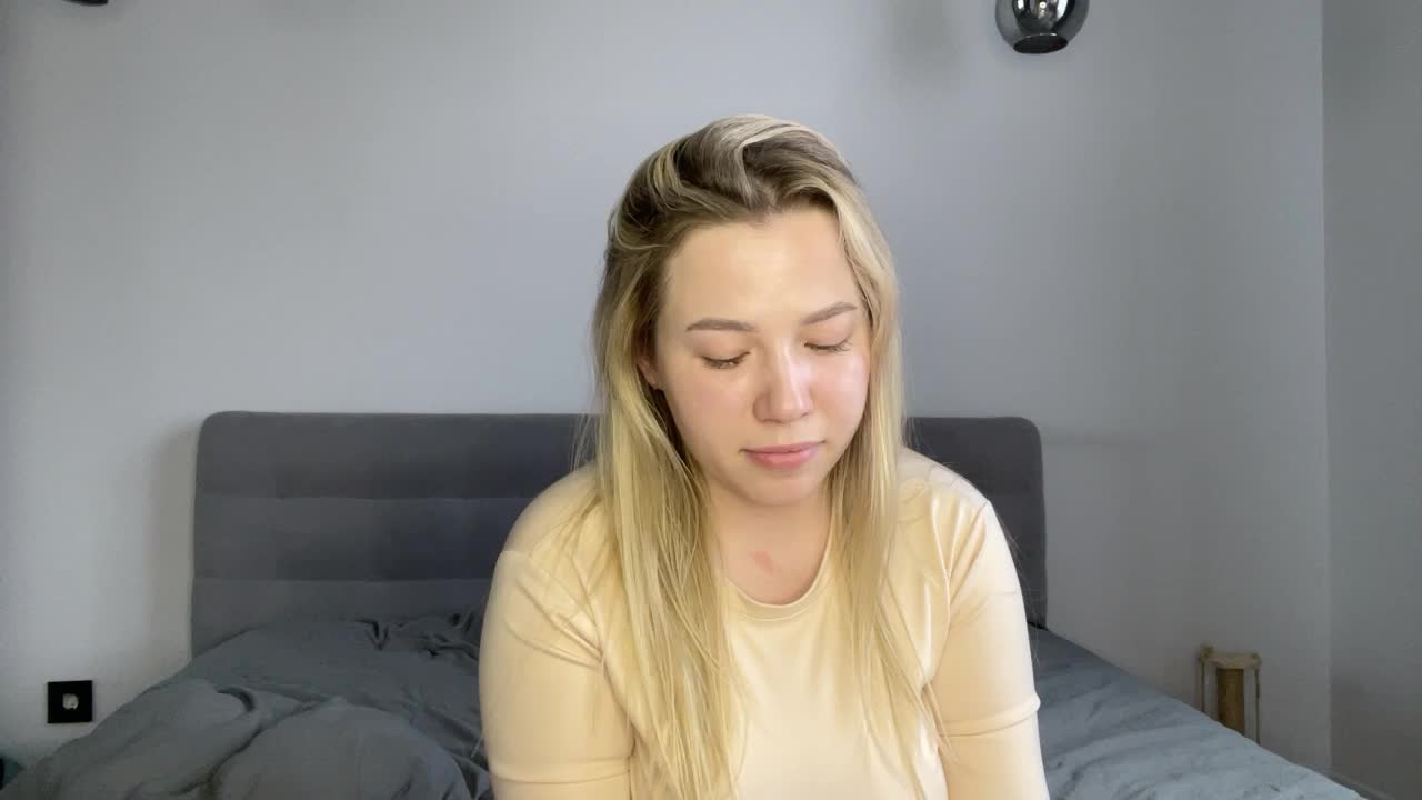 AlyraSun Live Sex May 9, 2026