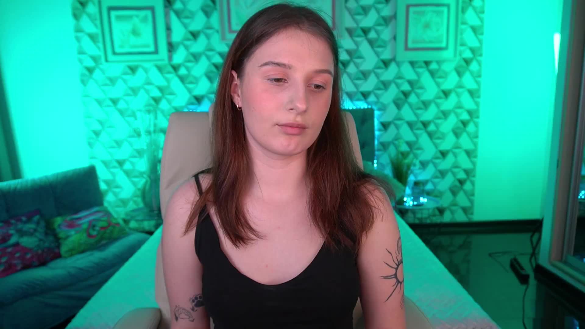 VikVikLove Live Sex May 9, 2026