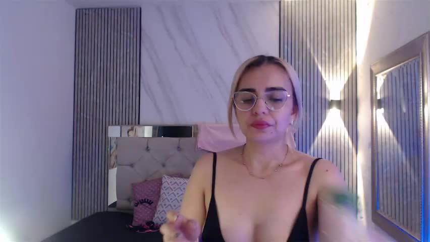 julieta__fox_ Live Sex May 9, 2026