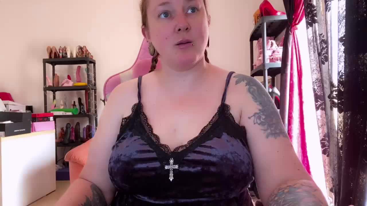 NylonQueen Live Sex May 9, 2026