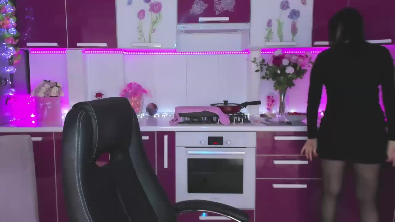 Olivija2020 Live Sex May 9, 2026